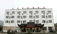 Oyo Grand Hotel Jiuhuashan Hotels in Qingyang