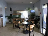 Dunes Inn & Suites - Tybee Island - parking