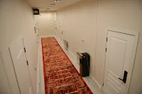 QUT Hotel - Mountain view