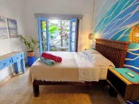 Spacious 2Br w/ Pool •  Walk to Beach & Town • Quiet Area - Villas