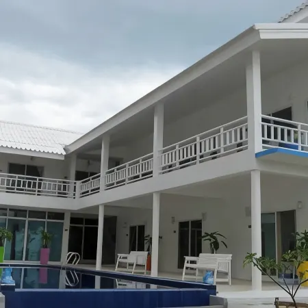 Issara Beach Resort