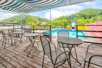 Marine Pension Paju - Pools
