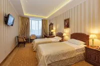 Royal Hotel