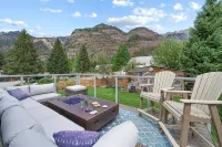 Hooray for Ouray! Hot tub and 2 blocks to Main Street!
