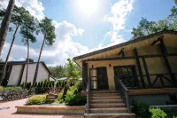 Chalet Greenwood Hotels in 
