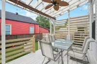 Fresh Luxe Design • Spacious • Free Parking • Near French Quarter • Back Patio