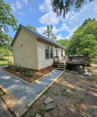 Charming 1-bedroom country getaway in serene Salisbury - 3-Star
