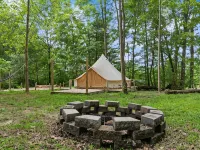 RRG Luxury Glamping Tent– Cozy Winter Retreat with Fire Pit & Hot-tub