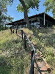 Grandpa’s cozy cabin in Arlington with WiFi, AC, grill,fishing, pedal boat,kayak