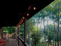 Cozy Mtn Log Cabin, wonderful views, 5 mins from Hayesville town sq, sleeps 8. - Wifi