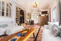 Luxury and Comfort a Block from the Beach with Private Pool and Incredible Views