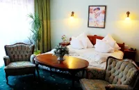 Pensiunea Mai - Homestays