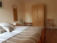 Apartment in a quiet central location in the country