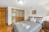 Modern Historic 3 bdrm 2 bath - Homestays