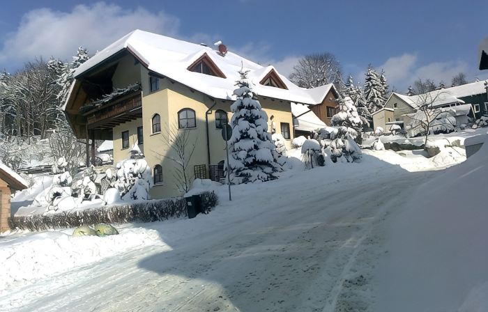 House in the UNESCO Biosphere Reserve VESSERTAL 700 m asl for 1-12 people, 154 sqm