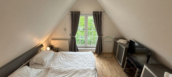 Maisonette apartment 70m² with 2x shower / WC and 2 bedrooms Central WLAN Hotels in Zingst