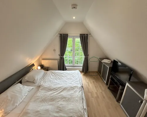 Maisonette apartment 70m² with 2x shower / WC and 2 bedrooms Central WLAN Hotéis em Zingst