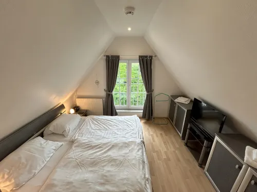 Maisonette apartment 70m² with 2x shower / WC and 2 bedrooms Central WLAN
