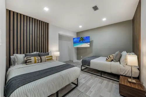 Premium 5Br Experience w/BBQ/Court/Games & Fun - Homestays