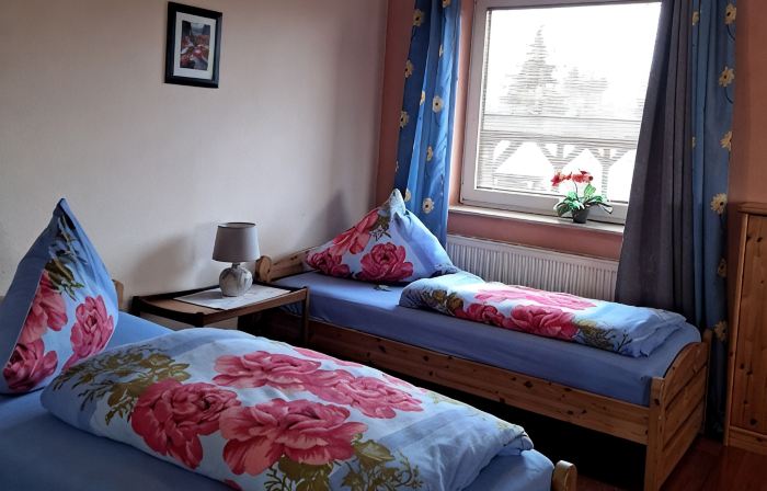 Vacation apartment for up to 8 people, 140 sqm, 2 WCs, directly on the L.Heide nature reserve