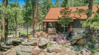 VIntage Cabin/1.5 Acres/Mountain Views - Alppimaja