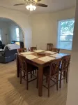 Remodeled 3-bedroom home in heart of Marion. Super Clean. - 3 estrellas