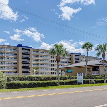 Oceanfront Top-Floor Corner Unit, Fishing Pier & Pool at Amelia by the Sea