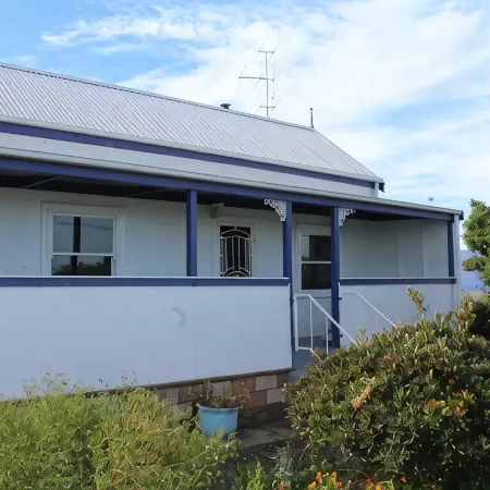 Cosy 3 bedroom cottage in the centre of Kingscote