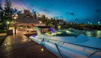 Luxury Waterfront Villa with private gym and cinema