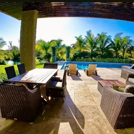 Luxury Water Front Villa Freeport Bahamas