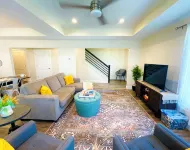 NEW! Hot Tub! Short Walk to Sheridan Beach. Free Parking! - Boutique