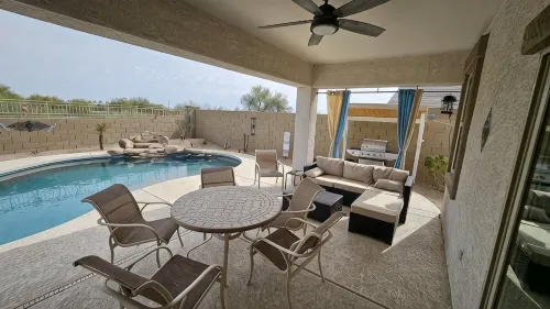 Peaceful Phoenix Area Desert Oasis Home w/ Private Pool and Spa - Uima-altaat