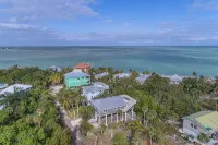 Near Beach, Includes Golf Cart , Bikes , Kayaks and Pool , 5 Stars. Ncic Member - 4 星級