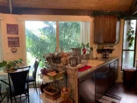 Round Cabin - 5 min to Bedford - Deck - Hike- Golf - Across Omni Bedford Springs