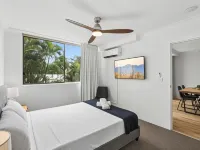 Miami Beachside Holiday Apartments - parking