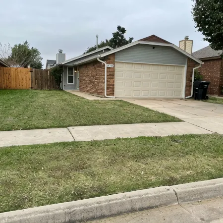 Aimee's Retreat on Robinson! Convenient to University of OK in Norman!