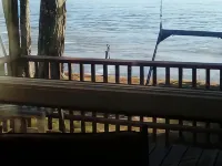 Perfect for summer right on twin lake 4 bedroom 2 full bath home コノヴァーのホテル