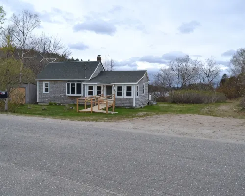 Quiet and Cozy Seaside Cottage with Amazing Sunsets Hotels in Steuben