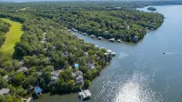 Margaritaville Huge 5 Bedroom/2 Boat slips Sleeps 14 - Homestays