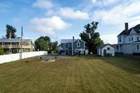 The Flynn- Cute & Cozy Home on Main St, Luray - right downtown! Chef available