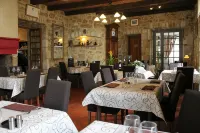 Logis Hotels- Auberge de la Tour - Hôtel et Restaurant
