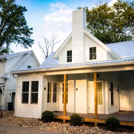 Up North, down South in Brevard, NC - Close to Lumber Arts District and Downtown