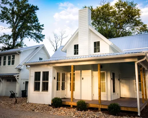 Up North, down South in Brevard, NC - Close to Lumber Arts District and Downtown Hotels in Brevard