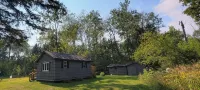 Charming cabin in delightful Duquette with AC near miles of ATV trails. - Chalets