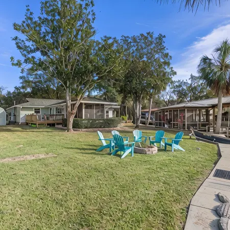 OLD HOMOSASSA- RIVER WATERFRONT HOUSE ICE MACHINE-DEEP BAY- FOUR KAYAKS