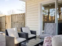 Cozy One-Bed Apartment in Heart of Herndon Hotels in Dranesville