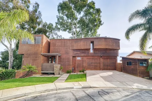 Stunning Del Mar Home w/ Deck - 1 Mile to Beach