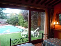 House with large veranda, garden and swimming pool - Swimmingpools