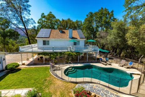 Yosemite Oaks Retreat, Views, Pool & Hot Tub, Game Room, & So Much More! - 4-Star
