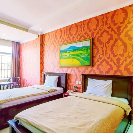 Albis Hotel